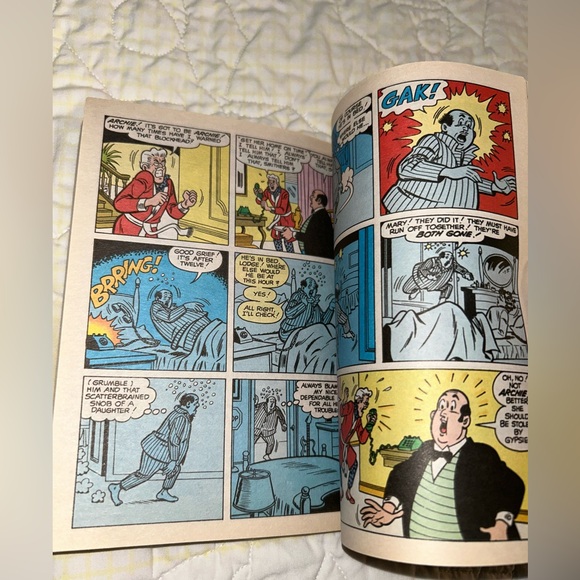 📚BOOK SALE 5 for $20📚 Archie's Pals N Gals Double Digest No. 46 February 2000 - Picture 7 of 10